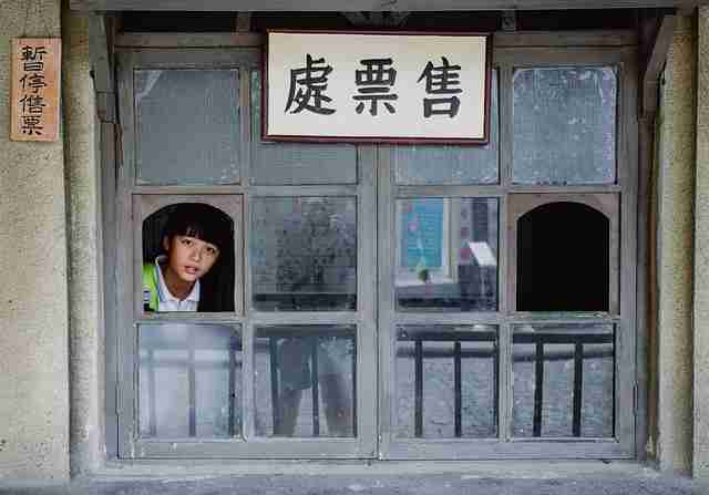 吃瓜51编辑部的一天：从凌晨通告到深夜辟谣